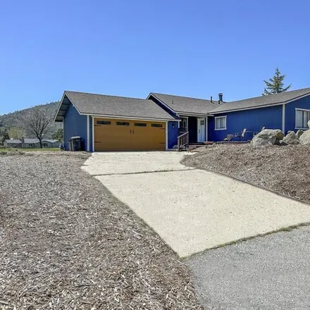 Rent this 3 bed house on 29846 Pinedale Drive in Kern County, CA 93561