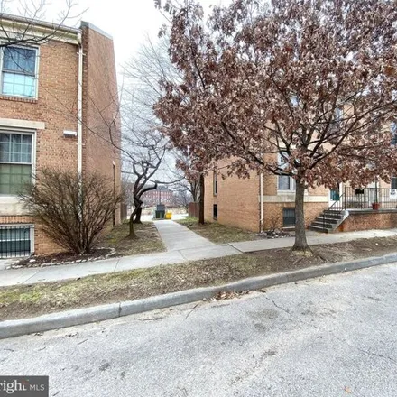 Image 2 - 1110 South Kenwood Avenue, Baltimore, MD 21224, USA - House for rent