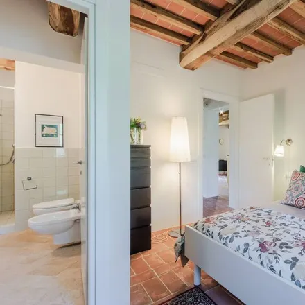 Rent this 2 bed apartment on 51012 Capannori LU