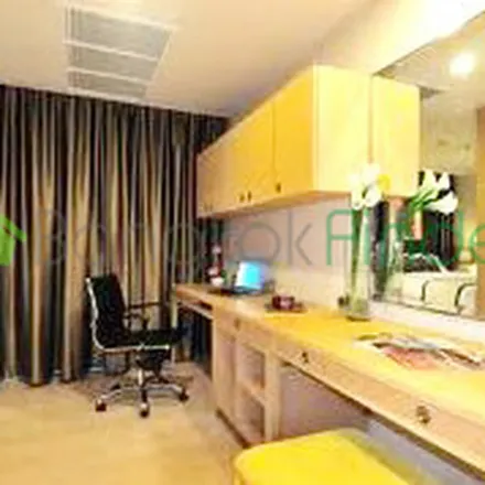 Image 2 - Bangkok City Hall, Dinso Road, Phra Nakhon District, 10200, Thailand - Apartment for rent