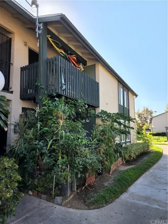 Buy this 3 bed condo on 23262 Orange Avenue in Lake Forest, CA 92630