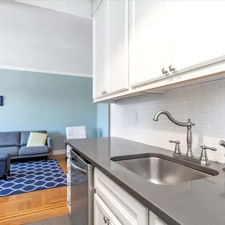 Image 6 - 47-51 42nd Street, New York, NY 11377, USA - Condo for sale