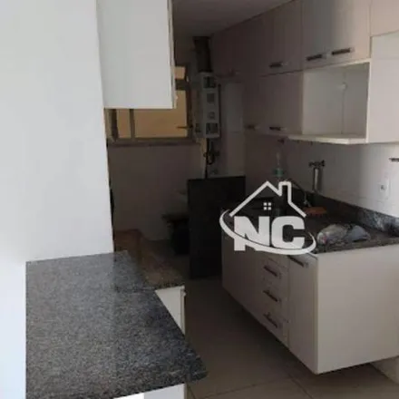 Buy this 3 bed apartment on estacionamento sindicado dos Chauffeur de Niterói in Rua Visconde de Sepetiba, Centro
