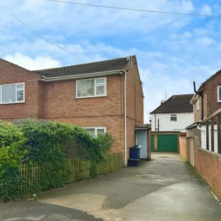 Rent this 2 bed room on Cross Lanes in Chalfont St Peter, SL9 0NE