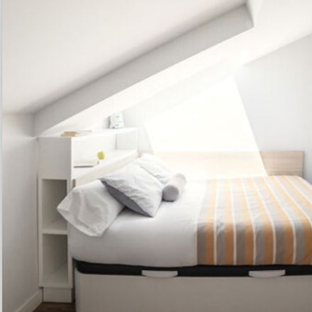 Rent this 20 bed room on C. Colegios in 5, 28801 Alcalá de Henares