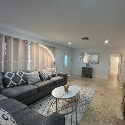Image 6 - 3402 South Longfellow Circle, West Hollywood, Hollywood, FL 33021, USA - House for sale
