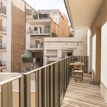 Image 6 - Carrer de l'Encarnació, 106, 08001 Barcelona, Spain - Apartment for rent