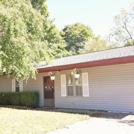 Buy this 4 bed house on 207 Cain Street in Berryville, AR 72616