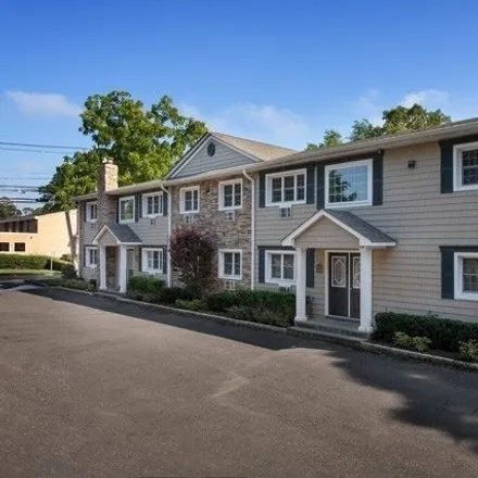 Rent this 1 bed apartment on 118 Carleton Avenue in Islip Terrace, Islip