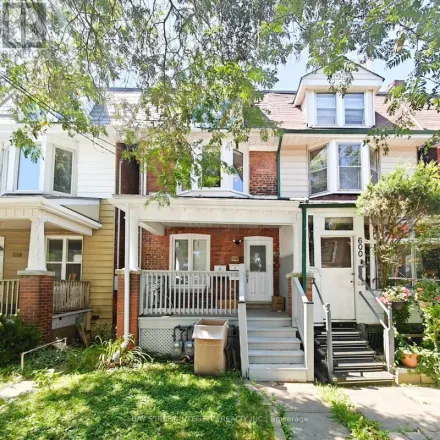 Image 2 - 604 Crawford Street, Old Toronto, ON M6G 1L8, Canada - Apartment for rent