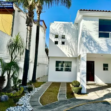 Buy this 3 bed house on Avenida Prolongación Nezahualcóyotl 4861 in 72595 Puebla City, PUE