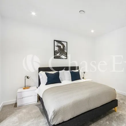 Image 7 - Garden Houses, Wansey Street, London, SE17 1LH, United Kingdom - Townhouse for rent