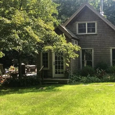 Rent this 2 bed house on 12 Front Street in East Hampton, Springs