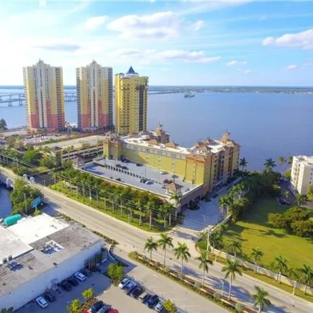 Image 4 - Alta Mar Condominium, 2825 Palm Beach Boulevard, Fort Myers, FL 33916, USA - Condo for sale