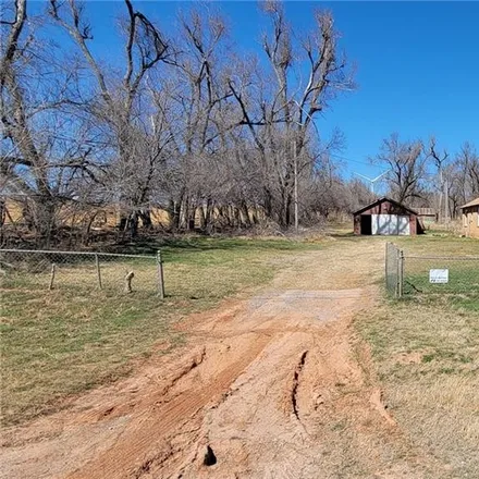 Buy this 2 bed house on 1227 Sooner Road in Grady County, OK 73089