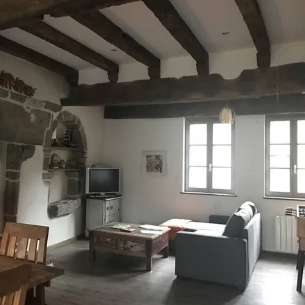 Image 2 - 22100 Dinan, France - Apartment for rent
