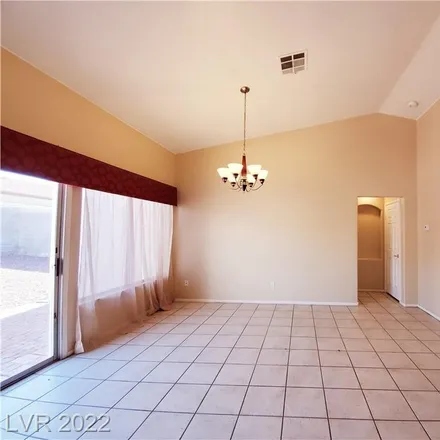 Image 5 - 609 Blooming View Avenue, North Las Vegas, NV 89032, USA - House for rent