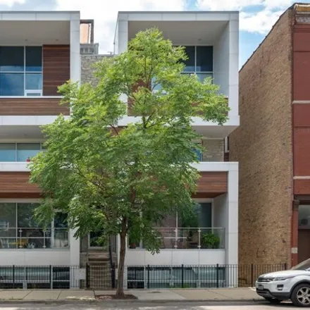 Buy this 3 bed condo on 1821 West Armitage Avenue in Chicago, IL 60622