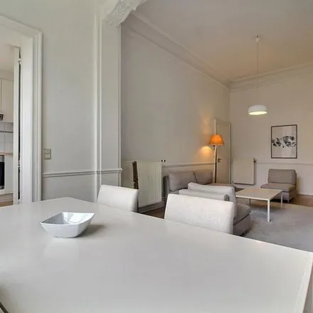 Rent this 2 bed apartment on Rue de la Vallée - Dalstraat 48 in 1050 Brussels, Belgium