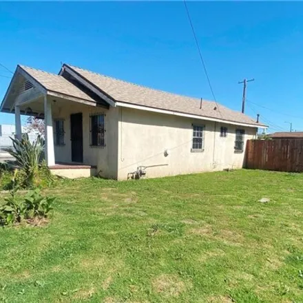 Image 2 - 9223 Baring Cross Street, Los Angeles, CA 90044, USA - House for sale