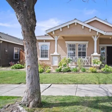 Buy this 3 bed house on 522 Peachcrest Drive in Oakdale, CA 95361