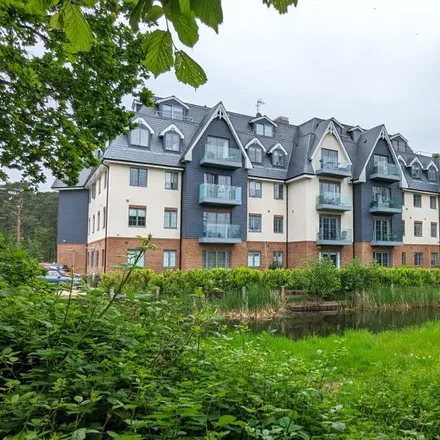 Rent this 2 bed apartment on Britannia Wharf in Monument Road, Woking