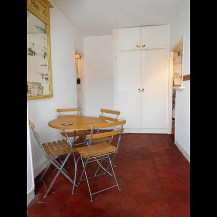 Image 2 - 16 Rue de la Fontaine du But, 75018 Paris, France - Apartment for rent