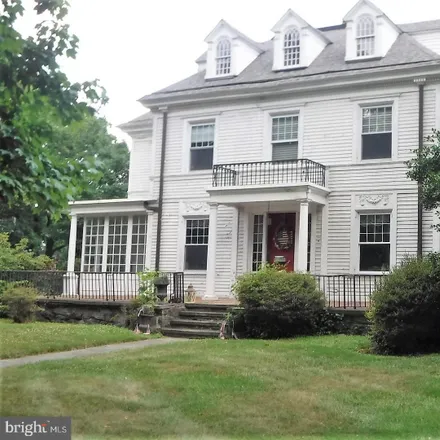 Image 2 - 101 Lippincott Avenue, Riverton, Burlington County, NJ 08077, USA - House for sale