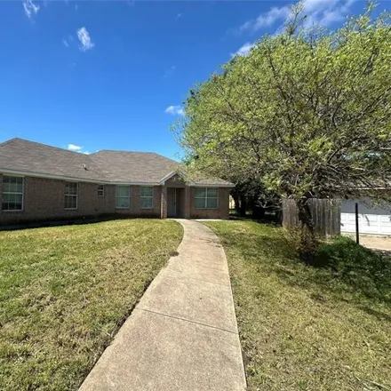 Rent this 3 bed house on 3009 Flask Drive in Dallas, TX 75241