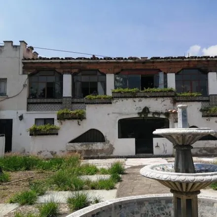 Buy this 8 bed house on Calle Manuel Gutiérrez Nájera 43 in Delegación Centro Histórico, 76020 Querétaro