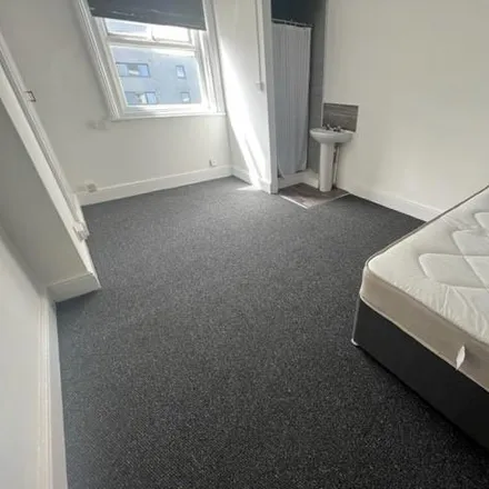 Rent this studio apartment on 144 in -200 Holdenhurst Road, Bournemouth