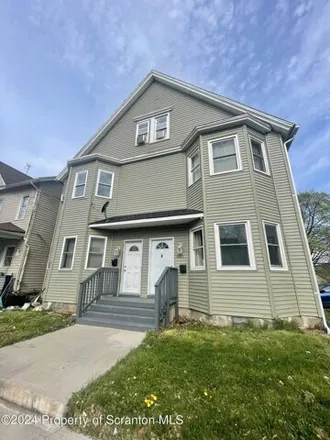 Rent this 6 bed house on Nearra's Pizzeria in 1439 Capouse Avenue, Scranton