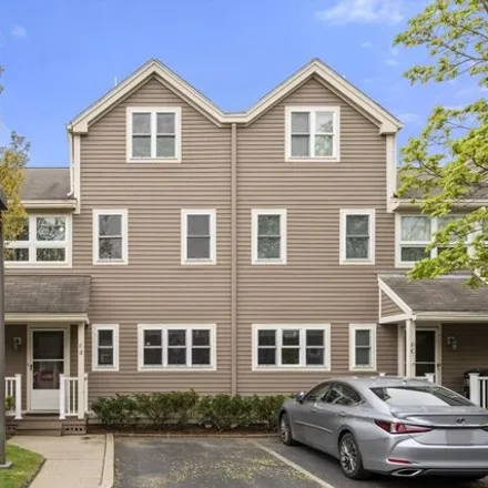 Buy this 3 bed condo on EFGB Ecole Francaise Greater Boston in Rosary Drive, Watertown