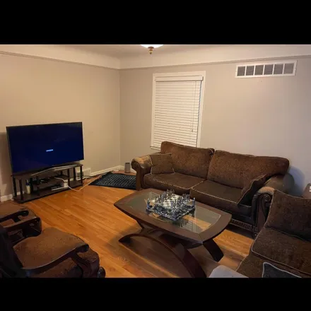 Rent this 1 bed room on 5248 Kenilworth Street in Dearborn, MI 48126