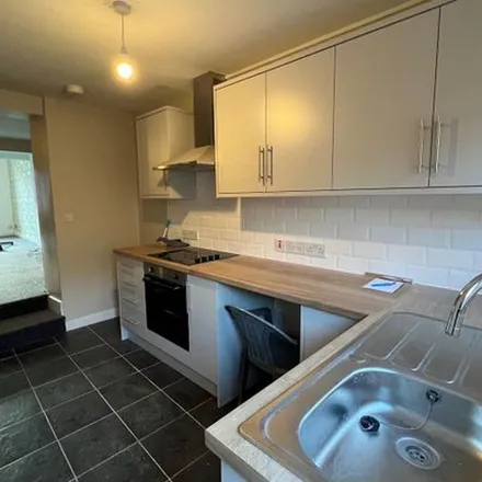 Rent this 2 bed townhouse on A165 in Scarborough, YO12 7BQ