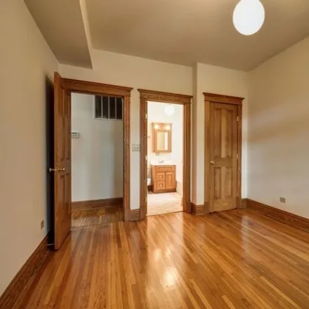 Image 9 - 849 West Grace Street, Chicago, IL 60613, USA - Apartment for rent