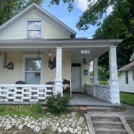 Buy this 3 bed house on 1316 Sinclair Street in Fort Wayne, IN 46808