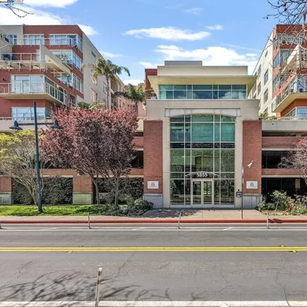 Image 2 - The Terraces at Emery Station, 5855 Horton Street, Emeryville, CA 94608, USA - Condo for sale