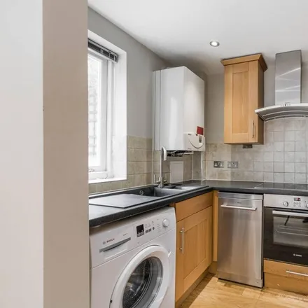 Rent this 1 bed apartment on Empire Square in London, N7 6JN