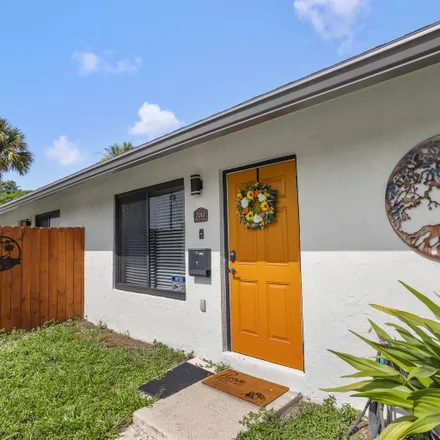 Rent this 2 bed townhouse on West Palm Beach