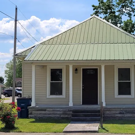 Buy this 3 bed house on 607 Q Street in Bedford, IN 47421