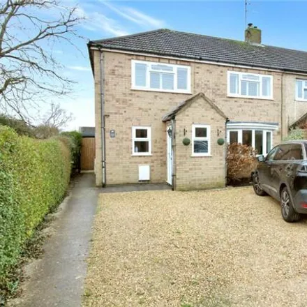 Buy this 4 bed duplex on Queens Road in Royal Wootton Bassett, SN4 8AW