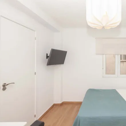 Image 2 - Carrer d'Escalante, 27, 46011 Valencia, Spain - Room for rent