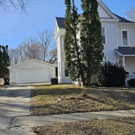 Image 2 - 1257 Clay Street, Cedar Falls, IA 50613, USA - House for sale