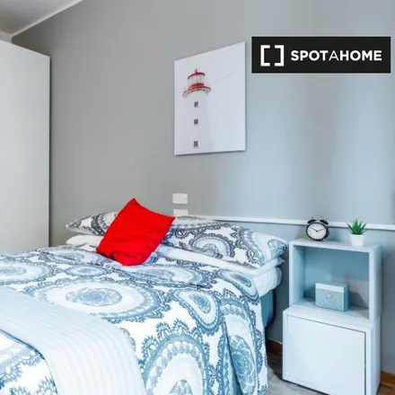 Rent this 5 bed room on Via Antonio Bagatella in 17d, 35132 Padua Province of Padua