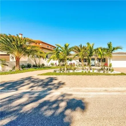 Image 1 - 368 41st Avenue, Saint Pete Beach, Pinellas County, FL 33706, USA - House for rent