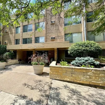 Buy this 1 bed condo on Mount Curve Condominiums in 1770 Bryant Avenue South, Minneapolis