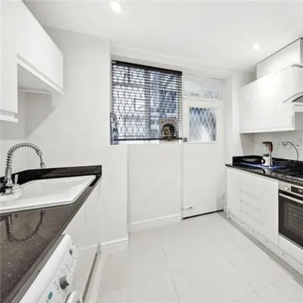 Image 2 - Clarewood Court, Seymour Place, London, W1H 2NH, United Kingdom - Room for rent