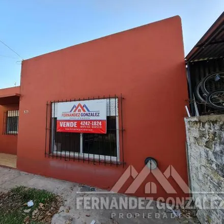 Buy this 2 bed house on Río Negro 829 in San José, Partido de Almirante Brown