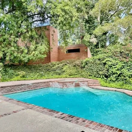 Image 6 - The Paley Residence Pool House, 1060 Brooklawn Drive, Los Angeles, CA 90077, USA - Apartment for rent